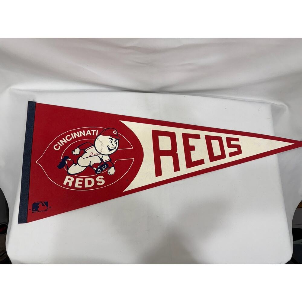 Vintage CINCINNATI REDS Original MLB Baseball 30X12 Full Size Pennant Flag